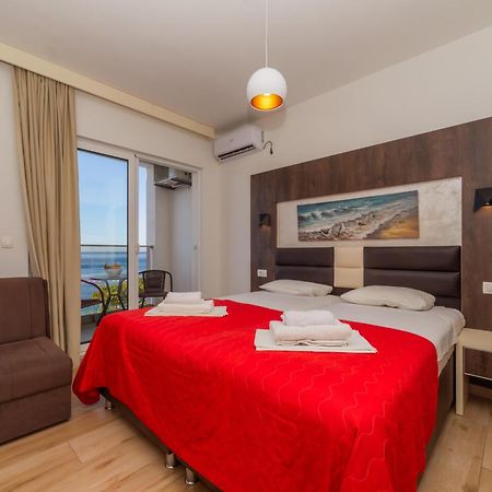 David Lux Beach Rooms Dobra Voda Bagian luar foto