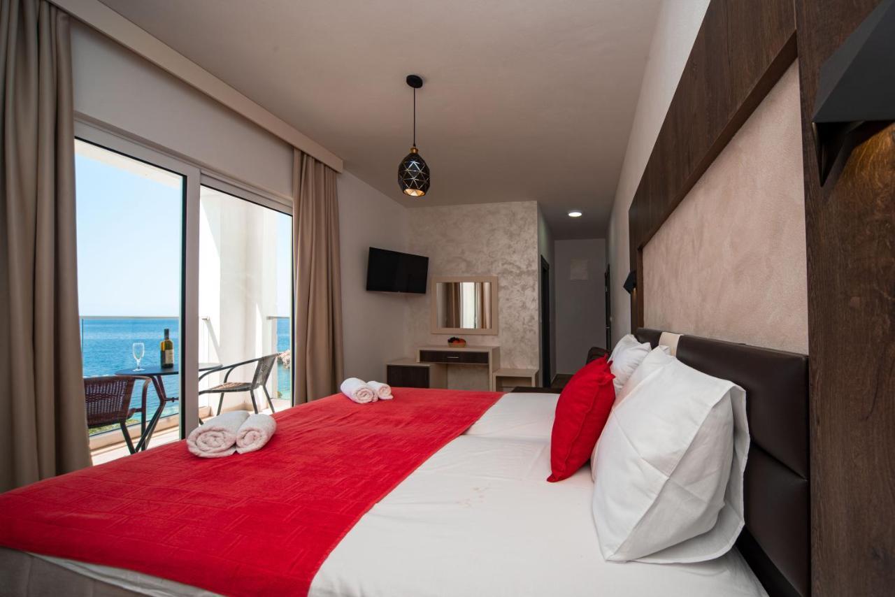 David Lux Beach Rooms Dobra Voda Bagian luar foto