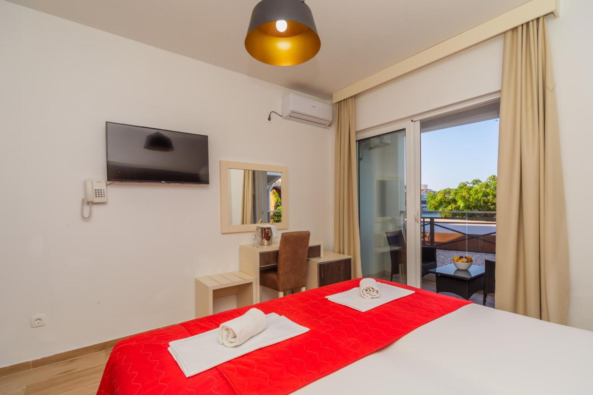 David Lux Beach Rooms Dobra Voda Bagian luar foto